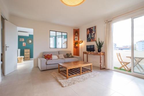Nice 58m near the beach Historical center