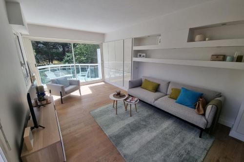 Nice 63 M With Terrace And Pool In Biarritz