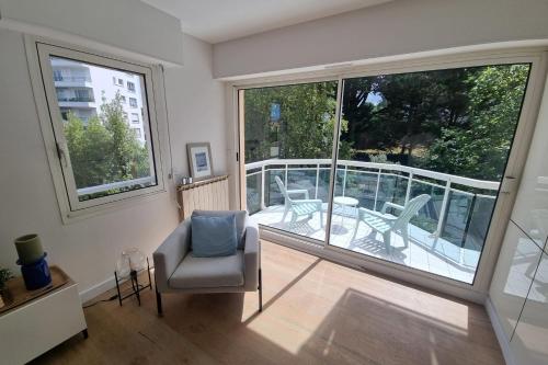 Nice 63 M With Terrace And Pool In Biarritz