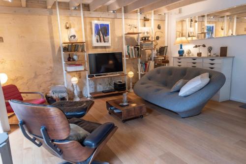 Nice 70m with garden near the Palais Gallien