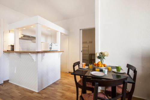 Nice and appartement calm in the center of Biarritz - Welkeys