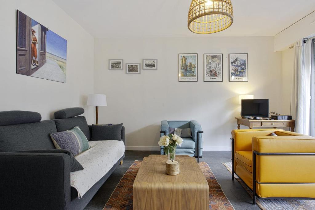 Nice and bright flat in the heart of Biarritz - Welkeys 49 avenue Reine Victoria, 64200 Biarritz
