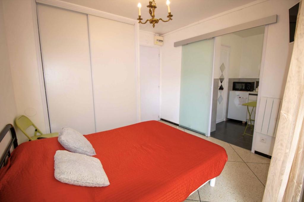 Nice and comfort studio for 2 in the CENTRE-VILLE 195 Rue Joseph Pierrugues, 83700 Saint-Raphaël