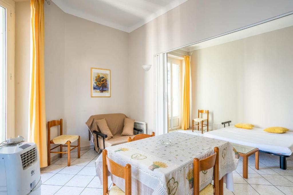 Nice apartment close to the beach - Cannes - Welkeys 12 Rue Jean Daumas, 06400 Cannes