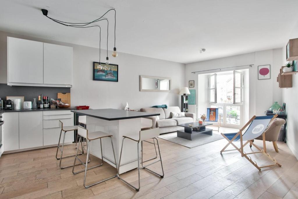 Appartement Nice apartment for 2 - Paris 10 80 Rue d'Hauteville 75010 Paris