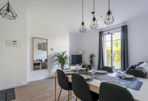 Nice Apartment Garden - 5 min DISNEYLAND Paris - Val d'Europe Center