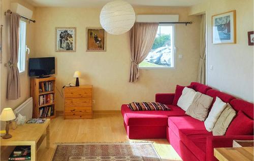 Nice apartment in Audierne with 2 Bedrooms and WiFi