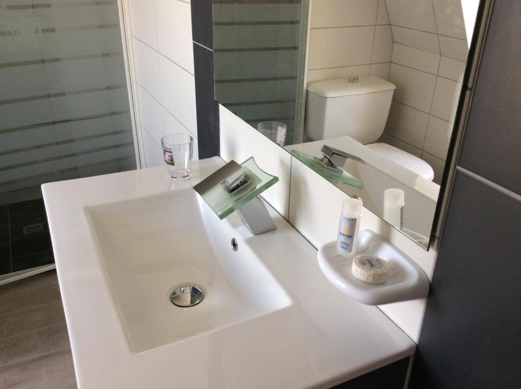 Nice apartment in Barneville-Carteret with 4 Bedrooms and WiFi 50270 Barneville-Carteret