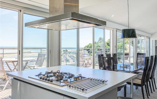 Nice apartment in Barneville-Carteret with 4 Bedrooms and WiFi