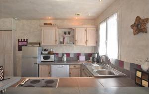 Nice apartment in Beuzeville with WiFi and 2 Bedrooms
