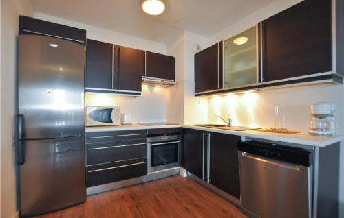 Nice apartment in Canet en Roussillon with 3 Bedrooms