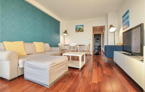 Nice apartment in Cannes with 1 Bedrooms, WiFi and Swimming pool