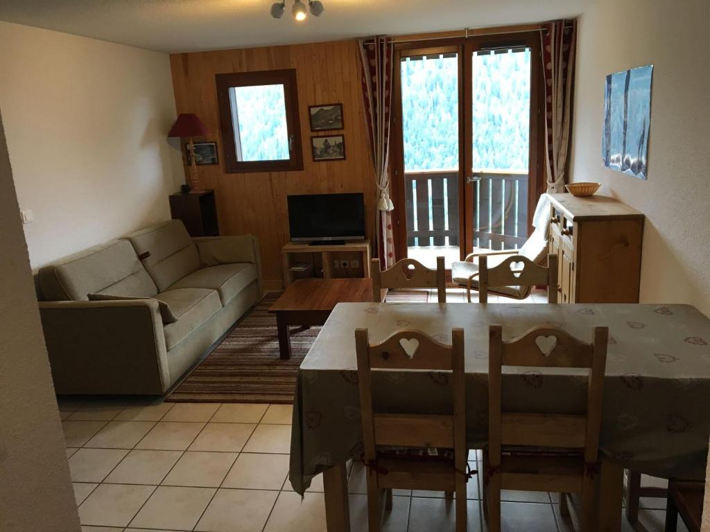 Nice apartment in Châtel near the ski slope and the center , 74390 Châtel