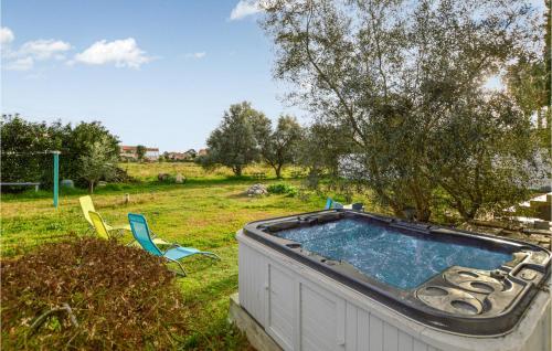Nice apartment in Ghisonaccia with WiFi and 2 Bedrooms