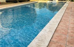 Nice apartment in Ginasservis with Outdoor swimming pool and WiFi