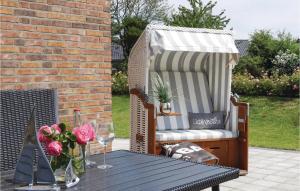 Nice apartment in Klanxbll with 2 Bedrooms and WiFi