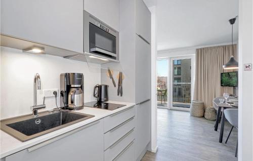 Nice apartment in Lembruch-Dmmer See with WiFi and Indoor swimming pool