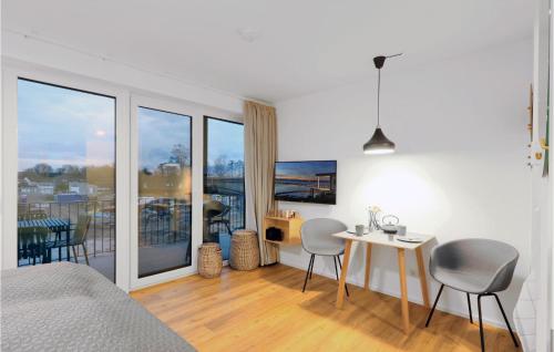 Nice apartment in Lembruch-Dmmer See with WiFi and Indoor swimming pool