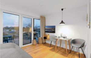 Nice apartment in Lembruch-Dmmer See with WiFi and Indoor swimming pool