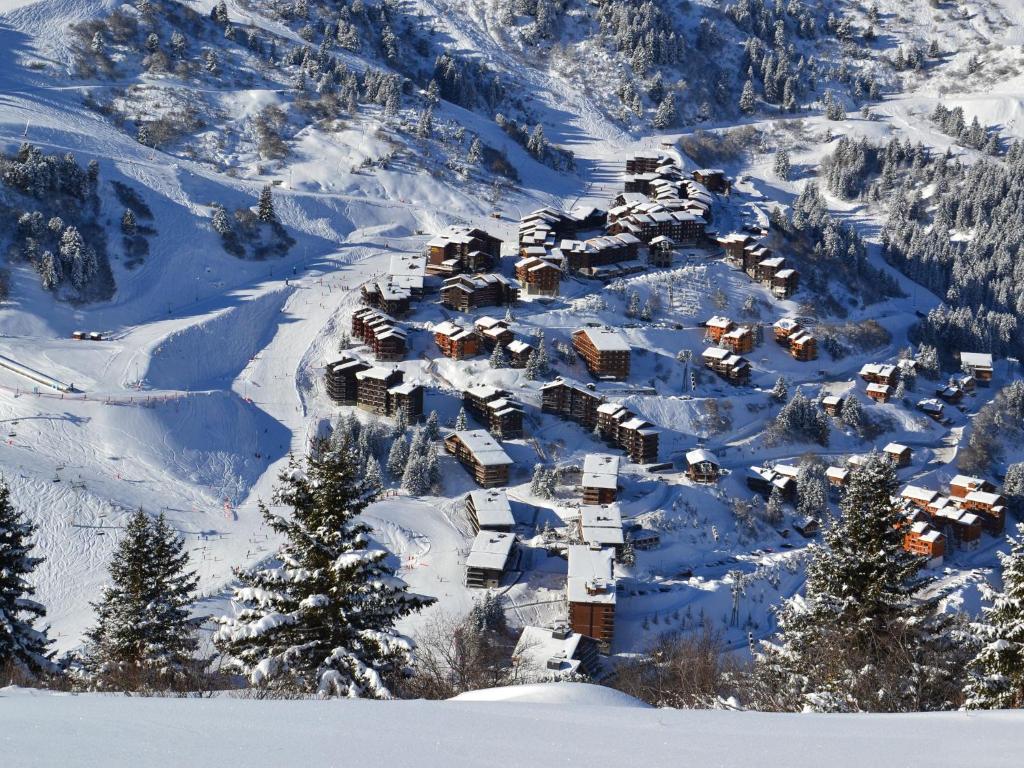 Nice Apartment in Meribel Mottaret with balcony , 73550 Méribel