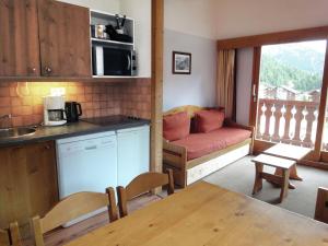 Nice Apartment in Meribel Mottaret with balcony