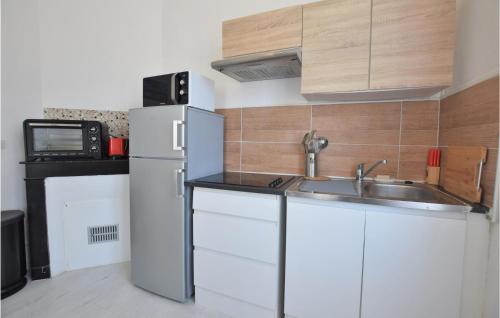 Nice apartment in Mers-les-Bains with WiFi and 2 Bedrooms