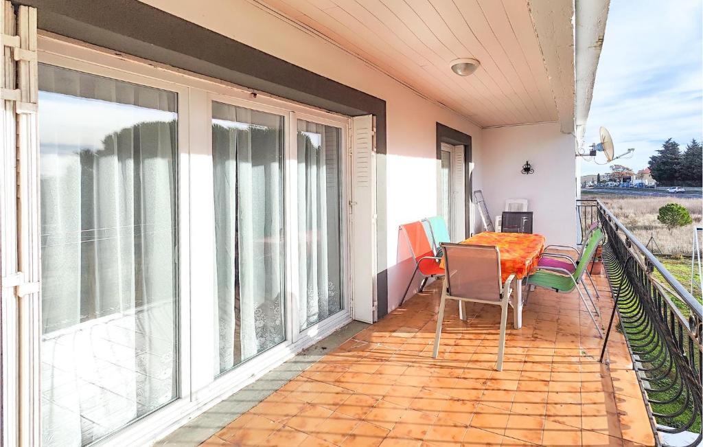 Nice apartment in Nissan-lez-Enserune with 3 Bedrooms and WiFi , 34440 Nissan-lez-Enserune