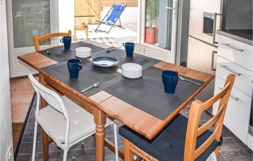 Nice apartment in Noirmoutier-en-l'Île with WiFi and 1 Bedrooms