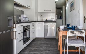 Nice apartment in Noirmoutier-en-l'Île with WiFi and 1 Bedrooms