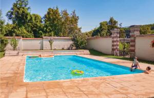 Nice apartment in Ocquerre with 1 Bedrooms, WiFi and Outdoor swimming pool