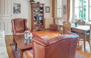 Nice apartment in Ocquerre with Outdoor swimming pool, WiFi and 1 Bedrooms