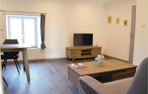 Nice apartment in Sainteny with 1 Bedrooms and WiFi