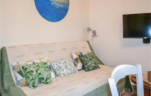 Nice apartment in Salies-de-Barn with 1 Bedrooms and WiFi