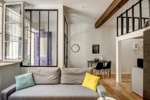 Nice apartment in the historic heart of Bordeaux