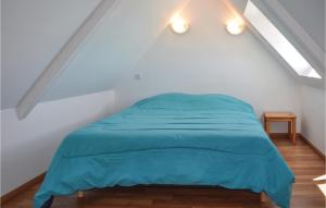 Nice apartment in Treguier with 2 Bedrooms and WiFi