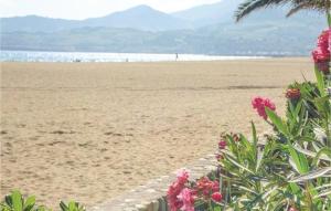 Appartement Nice apartment in Vinassan with 1 Bedrooms and WiFi  11110 Vinassan Languedoc-Roussillon