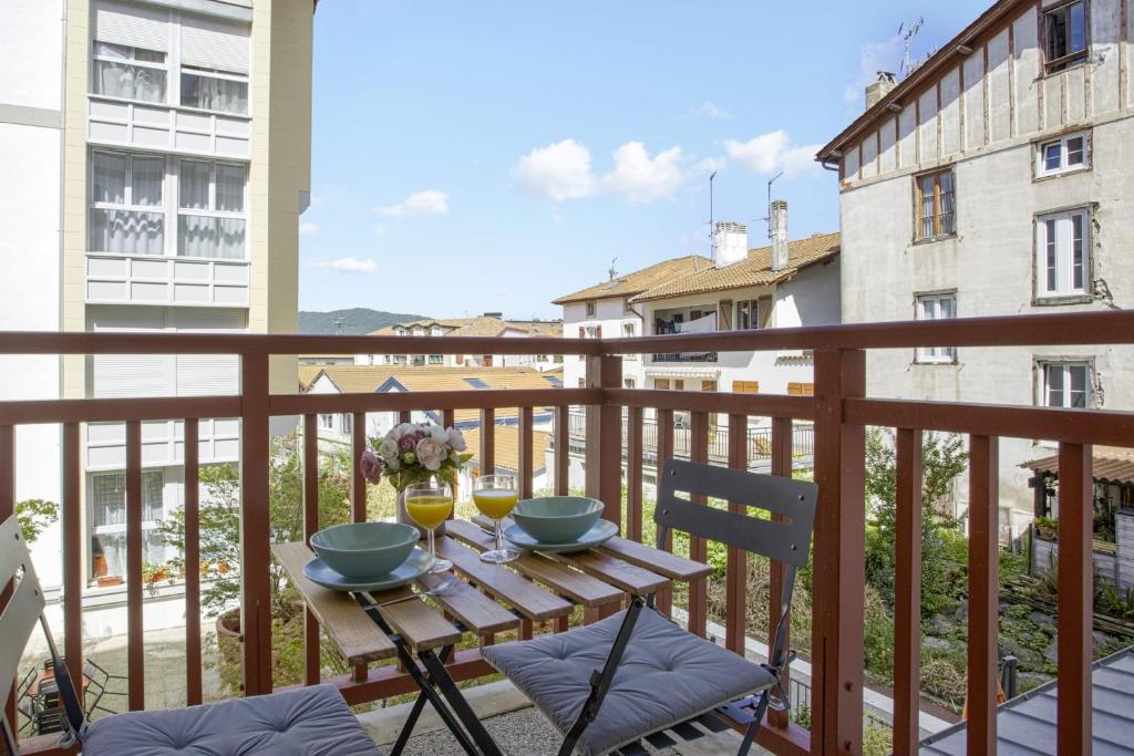 Appartement Nice apartment with a balcony - Hendaye - Welkeys 22 Rue de l'Église 64700 Hendaye