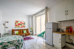 Appartement Nice apartment with a beautiful terrasse in the heart of Avignon - Welkeys 3 Rue Velouterie 84000 Avignon Provence-Alpes-Côte d\'Azur