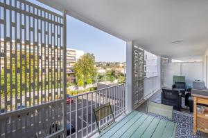 Nice Apartment with Terrace and Garage near the Beaches
