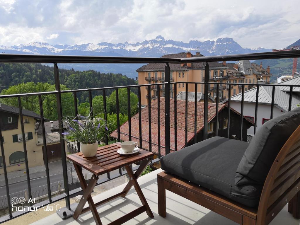 Nice appartement cosy + patio privé