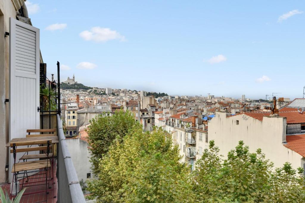 Nice appartement with a balcony in the heart of Marseille - Welkeys 25 Rue Chateauredon, 13001 Marseille