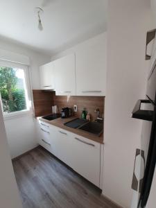 Nice Apt With Garden Near The Beach
