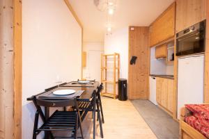 Nice apt with mountain view at the foot of slopes