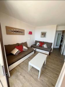 Nice Apt With Pool And Terrace With Sea View