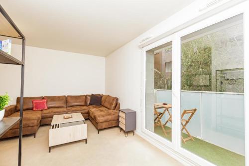 Nice bright apartment near the Stade de France
