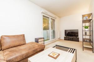Nice bright apartment near the Stade de France
