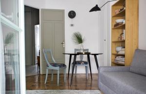 Nice center apartment, 2 bedrooms, A/C, 7 min to the sea by foot