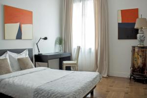 Nice center apartment, 2 bedrooms, A/C, 7 min to the sea by foot