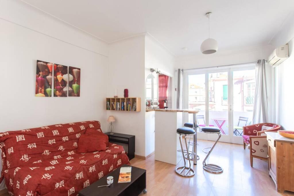 NICE Center - Bright studio balcony wifi & aircon 27 Rue Hérold, 06000 Nice