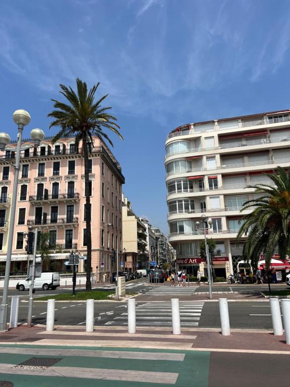 NICE - Central 100m plage- Negresco - IDEAL COUPLE 15 Rue Meyerbeer, 06000 Nice